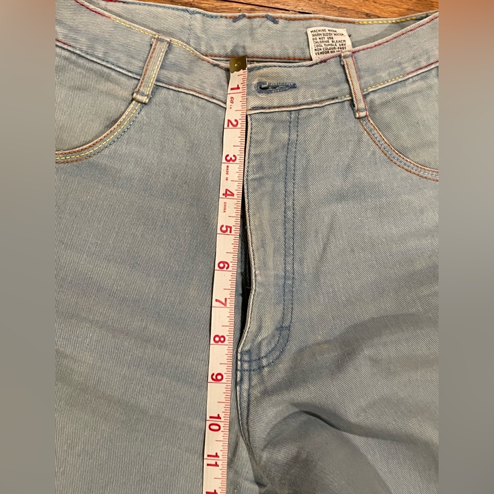Vintage High Waisted Light Wash Pentimento Jeans with Rainbow Thread Detail - Picture 9 of 10